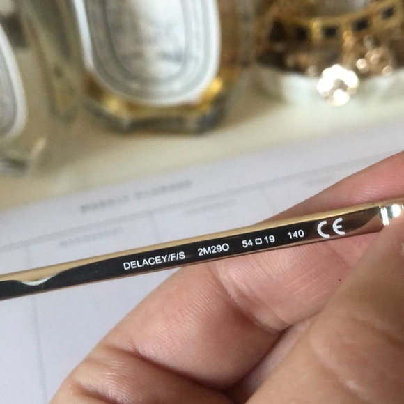 Kate spade sunglasses! - Picture 3 of 6